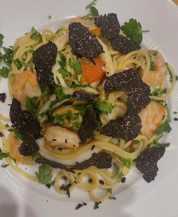 Small_Truffled Marinara without cheese Marinara with shaved black truffle